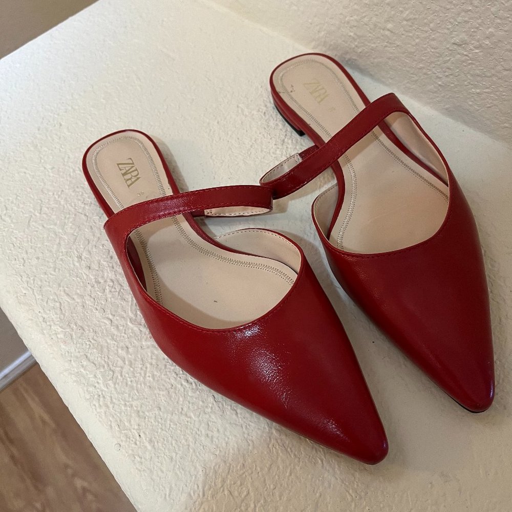 Zara  8M Red Mules